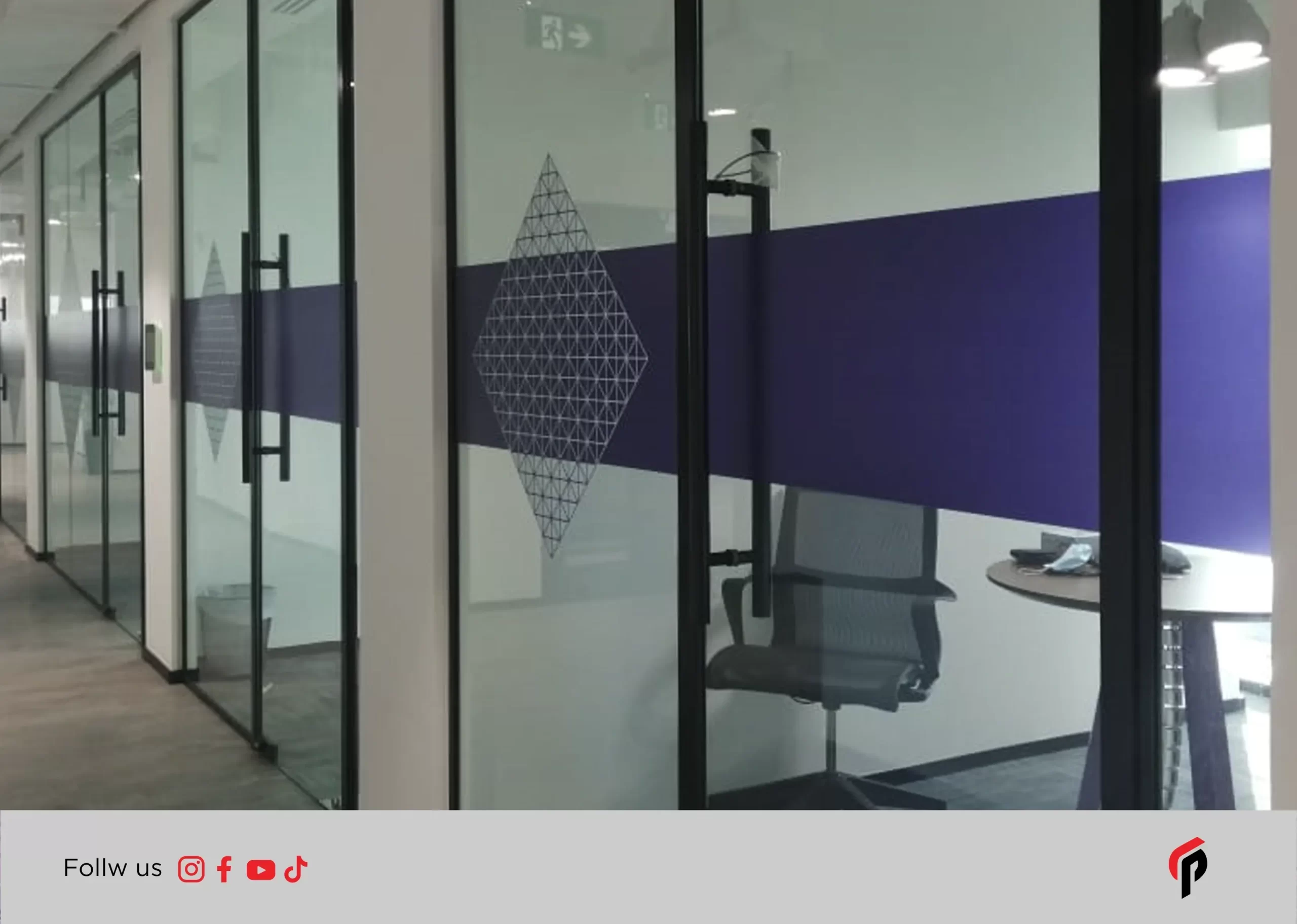 vinyl branding , glass branding