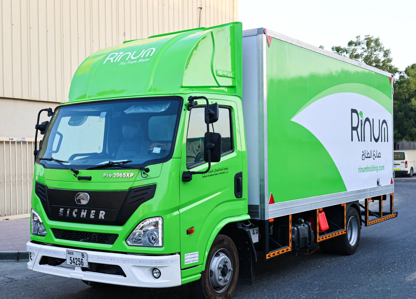 truck branding dubai